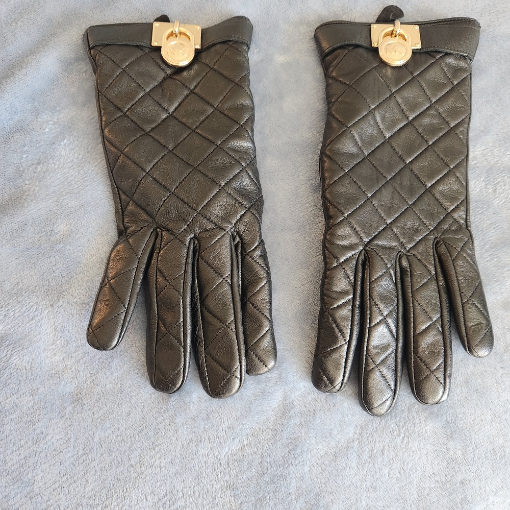 Michael Kors Black Quilt Pattern Gloves Gem